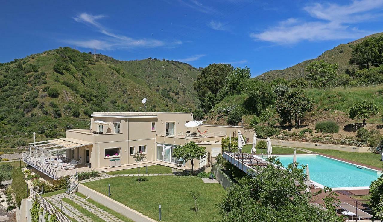 Sike Holiday Home Ταορμίνα Εξωτερικό φωτογραφία